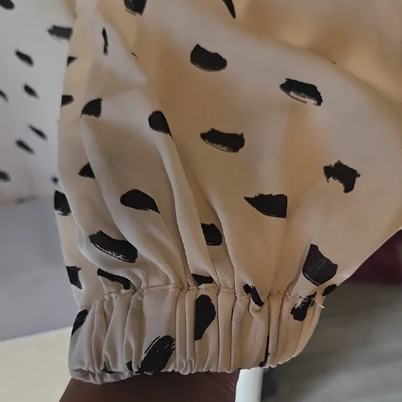 H&M Cream Blouse with Black Dots - Picture 3 of 7